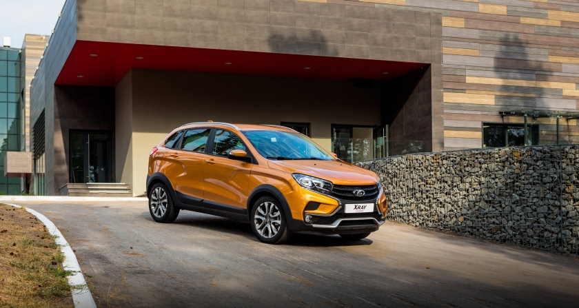 LADA XRAY Cross с автоматической трансмиссией – старт продаж в Красноярске в Лада Центр